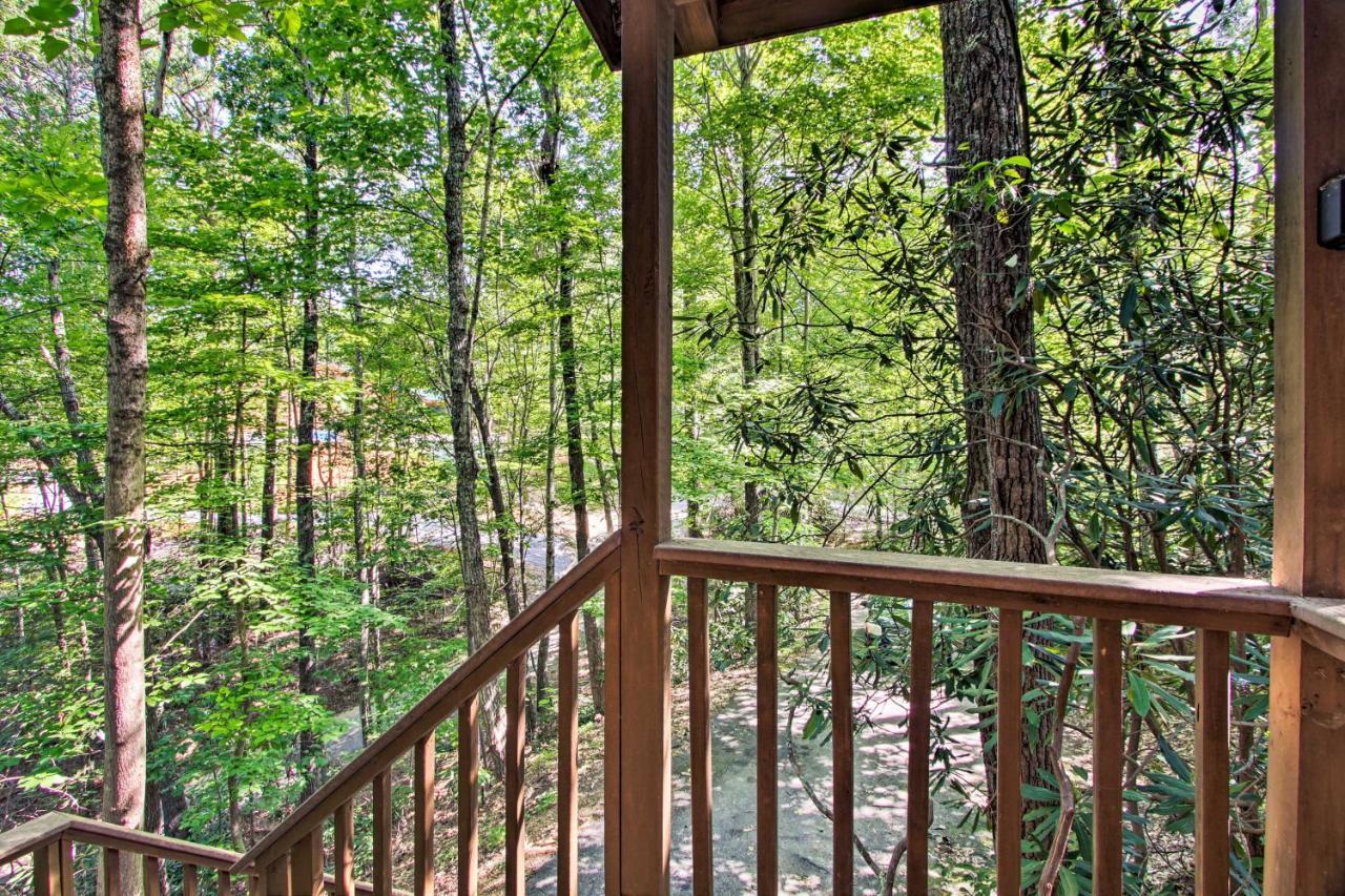 Вілла Secluded Forest Cabin, 4 Mi To Downtown Гатлінбург Екстер'єр фото