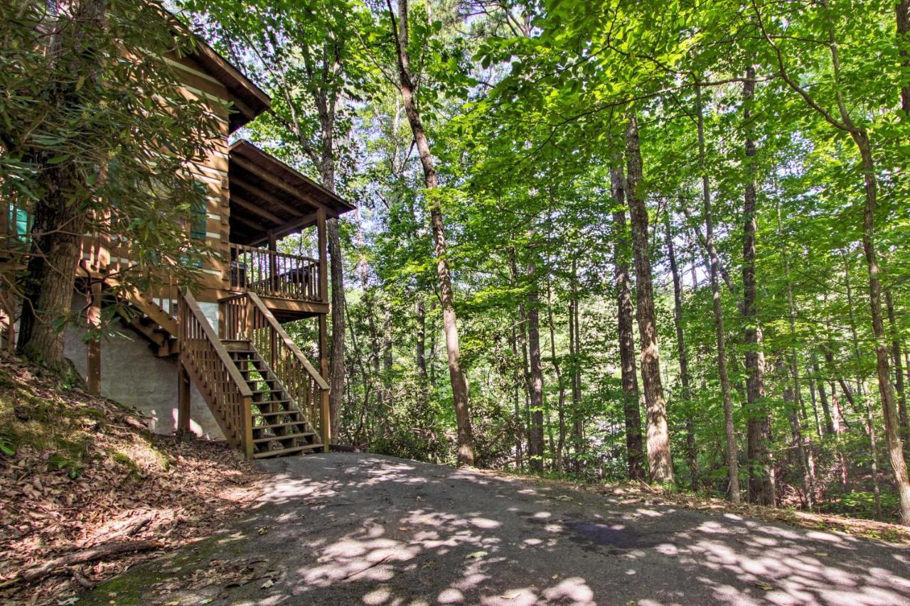 Вілла Secluded Forest Cabin, 4 Mi To Downtown Гатлінбург Екстер'єр фото